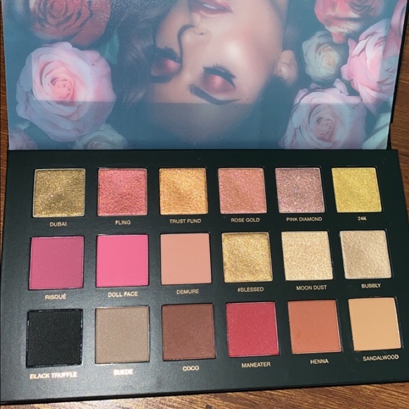 Huda Beauty Rose Gold Palette Remastered - Picture 2 of 4